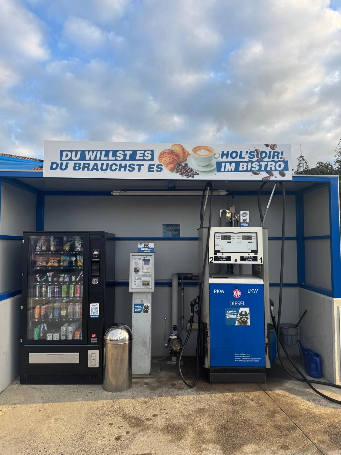 Probst Carwash GmbH - Autowaschanlage mit Bistro - Auto