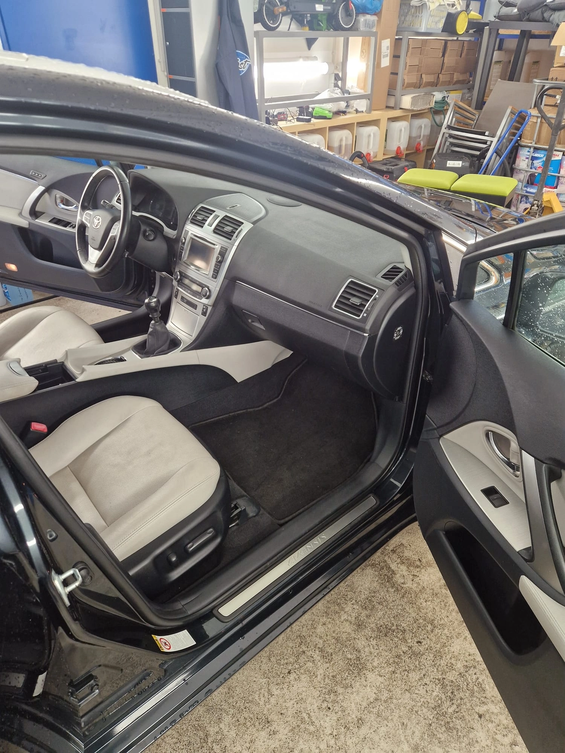 Probst Carwash GmbH - Autowaschanlage mit Bistro - Autoinnenraum